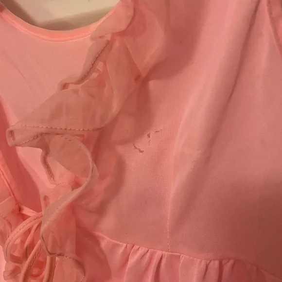 Pink Ruffled Sleeveless Top - Picture 2 of 4